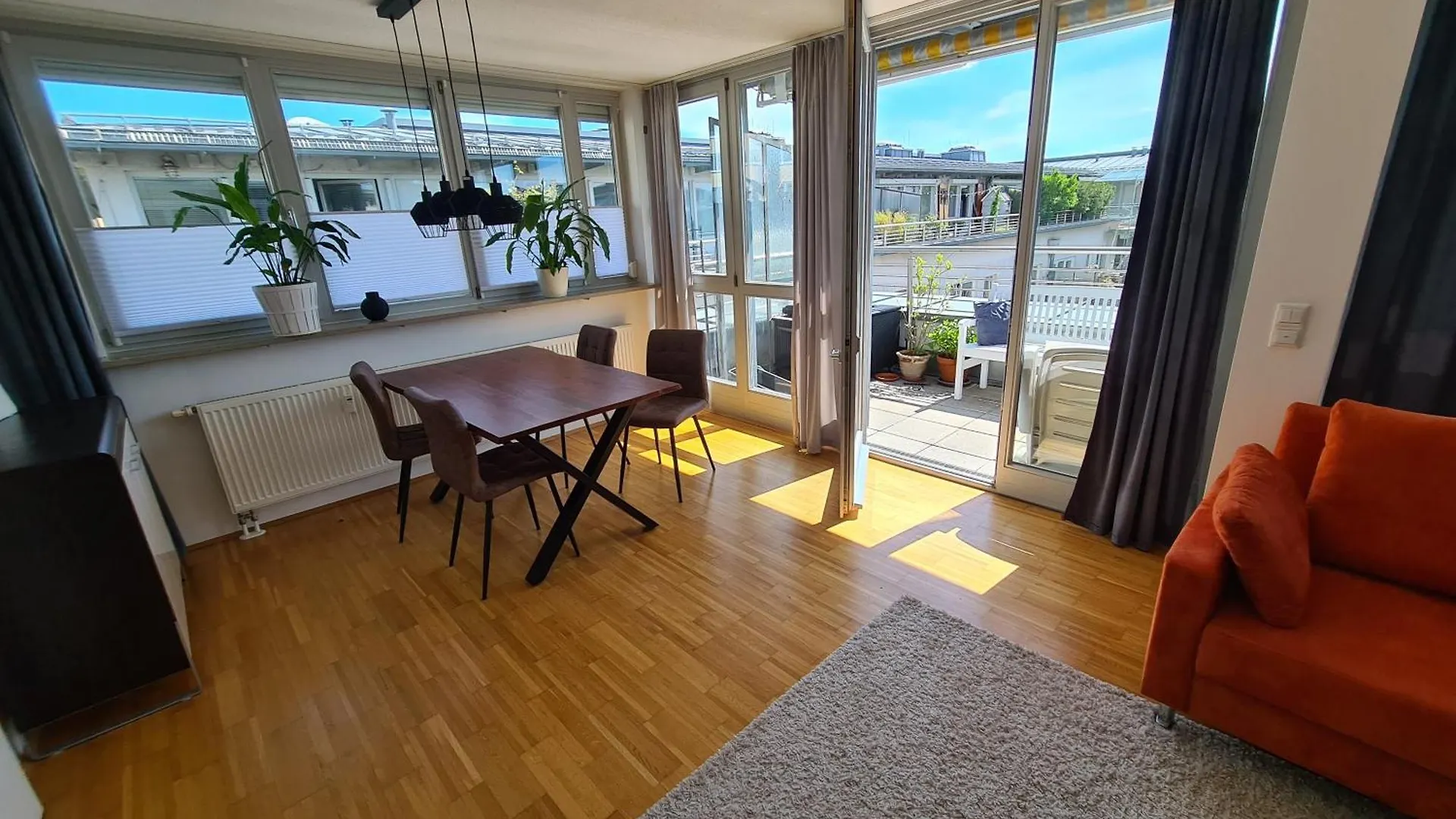Ridler Theresienwiese, Parking & Rooftop Terraces 2 Room Munich